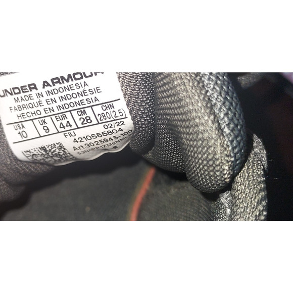 Under Armour Men's Sneakers 10M Charged Pursuit Athletic Lace Up Black White - Picture 9 of 13